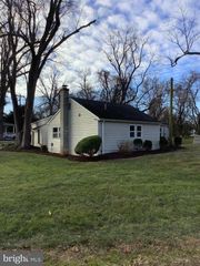 1014 BENNETT POINT RD, Queenstown, MD 21658