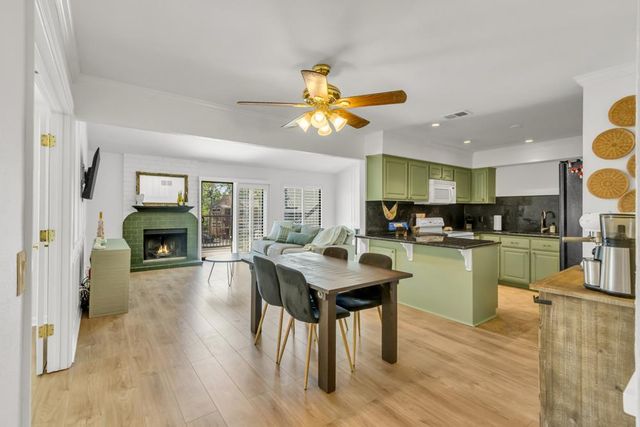 7921 Arcade Lake Ln, Citrus Heights, CA 95610