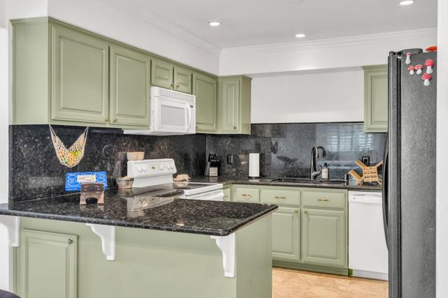 7921 Arcade Lake Ln, Citrus Heights, CA 95610