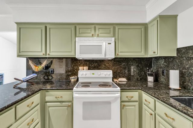 7921 Arcade Lake Ln, Citrus Heights, CA 95610