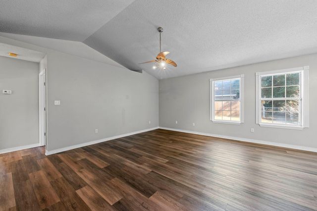 2528 Hilton Drive, Navarre, FL 32566