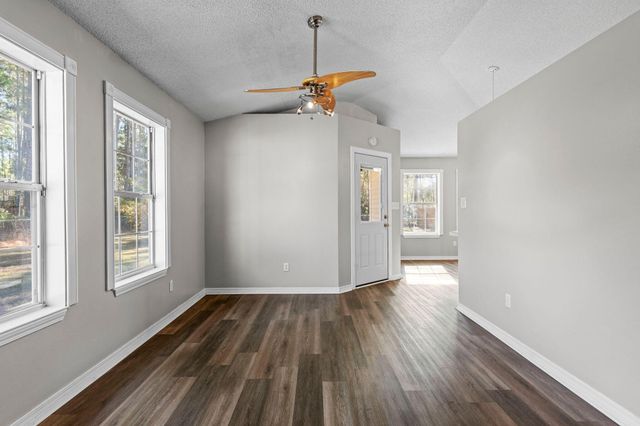 2528 Hilton Drive, Navarre, FL 32566