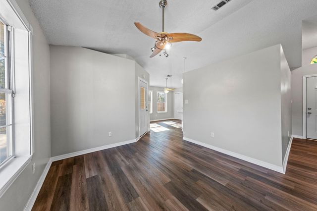 2528 Hilton Drive, Navarre, FL 32566