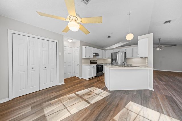 2528 Hilton Drive, Navarre, FL 32566