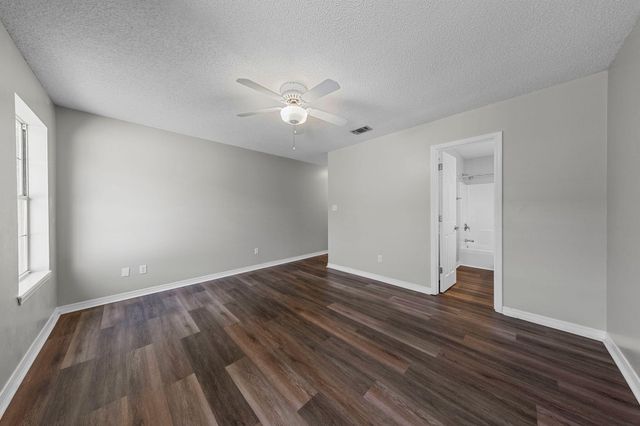 2528 Hilton Drive, Navarre, FL 32566