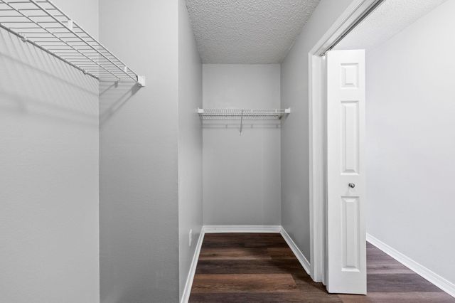 2528 Hilton Drive, Navarre, FL 32566