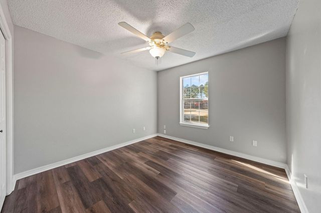 2528 Hilton Drive, Navarre, FL 32566