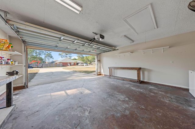 2528 Hilton Drive, Navarre, FL 32566