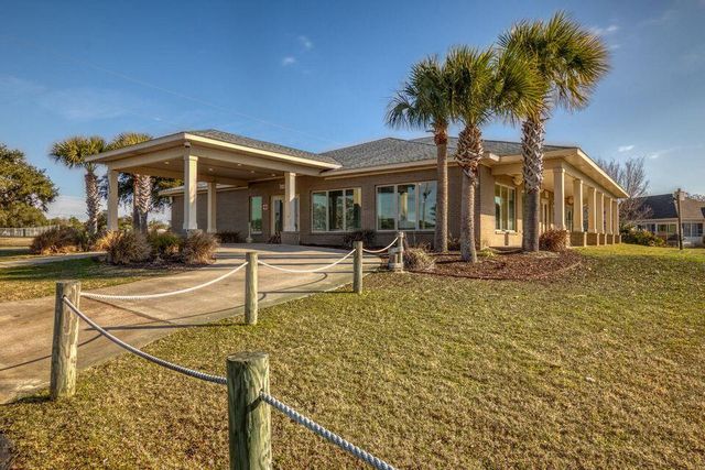 2528 Hilton Drive, Navarre, FL 32566