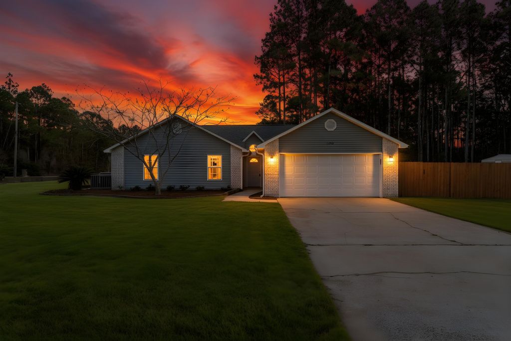 2528 Hilton Drive, Navarre, FL 32566