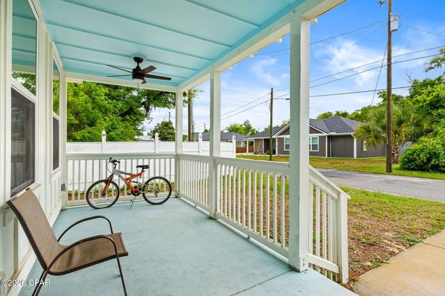320 N Center Avenue, Panama City, FL 32401