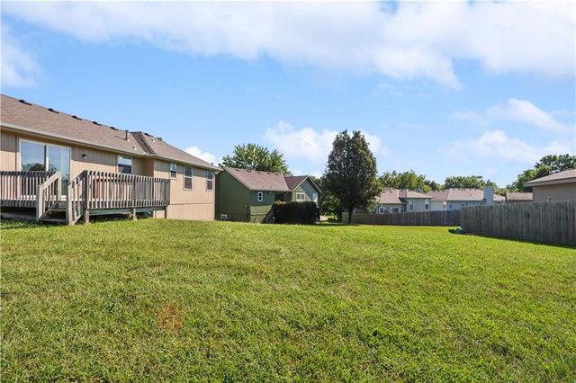 2009 Cypress Way, Pleasant Hill, MO 64080