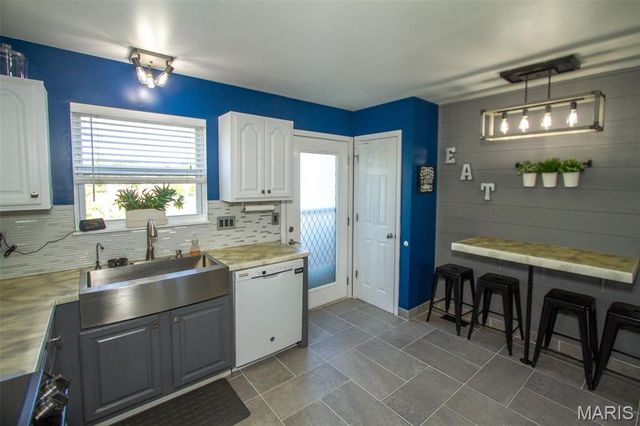 159 Twin Falls Drive, Troy, MO 63379