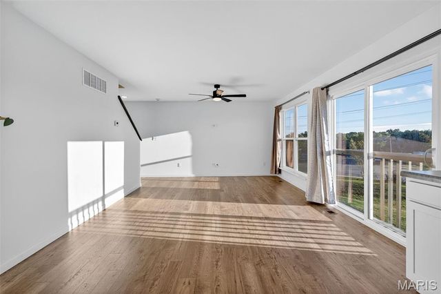 112 Deer Grove Court, St Peters, MO 63376