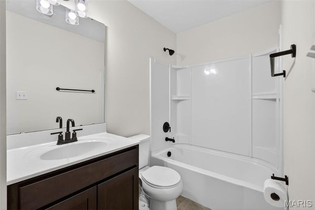 112 Deer Grove Court, St Peters, MO 63376