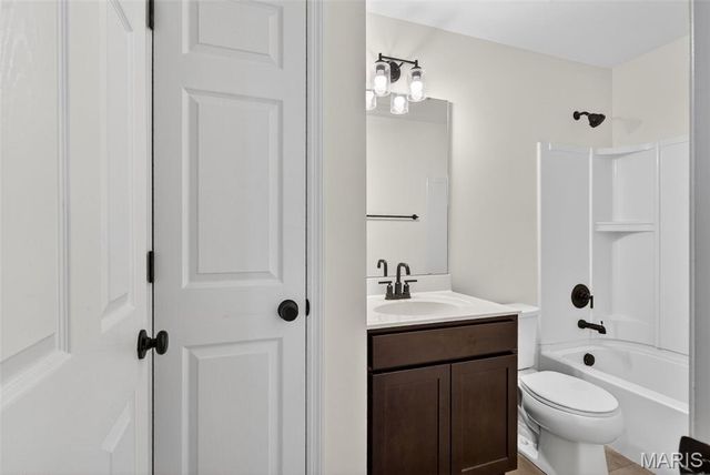112 Deer Grove Court, St Peters, MO 63376
