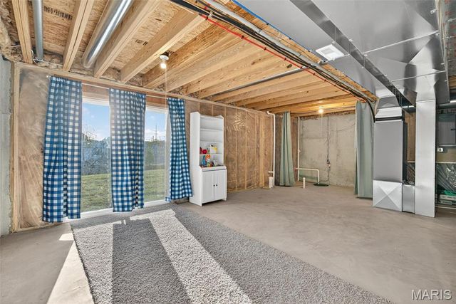 112 Deer Grove Court, St Peters, MO 63376