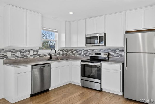 112 Deer Grove Court, St Peters, MO 63376