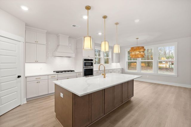 1289 Hamlin Road, Mount Pleasant, SC 29466