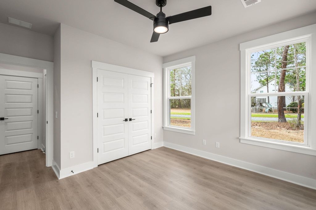 Image 29 of property listing at 1289 Hamlin Road, Mount Pleasant, SC 29466