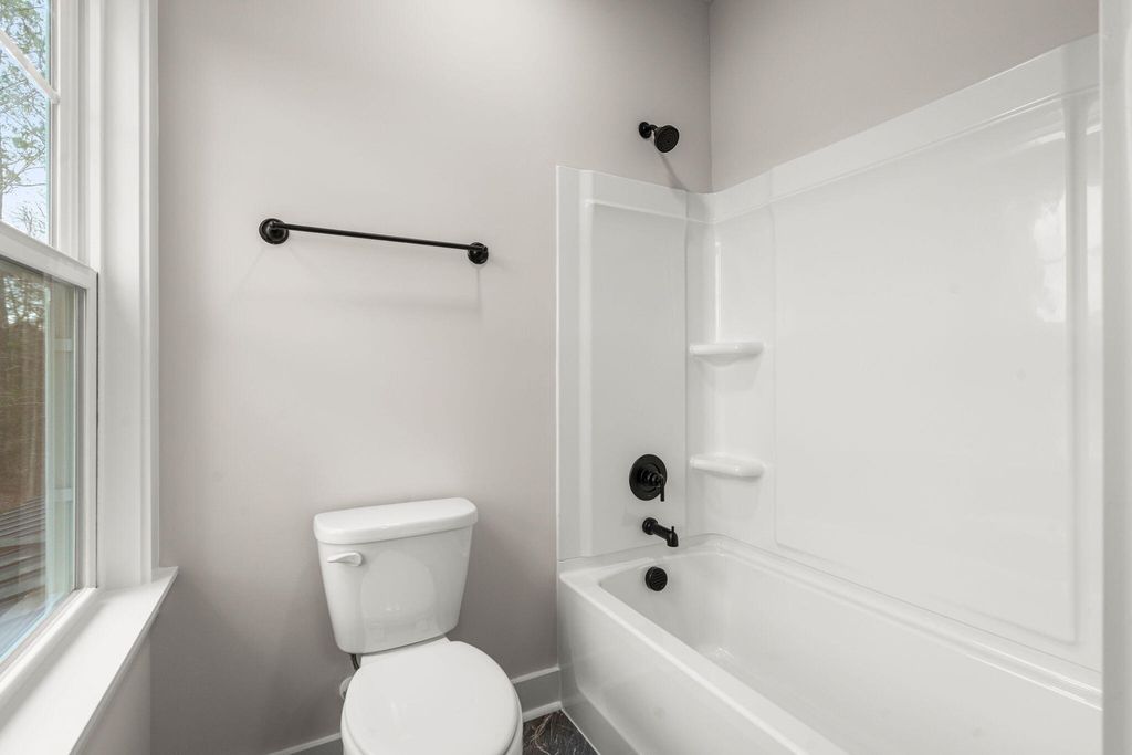 Image 42 of property listing at 1289 Hamlin Road, Mount Pleasant, SC 29466