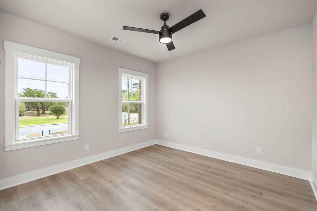 Image 46 of property listing at 1289 Hamlin Road, Mount Pleasant, SC 29466