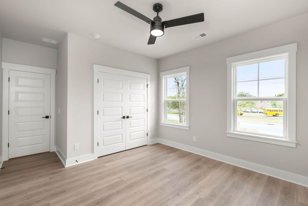 Image 47 of property listing at 1289 Hamlin Road, Mount Pleasant, SC 29466