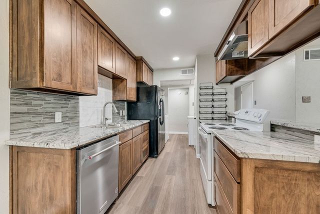7013 Lincolnshire Lane, North Richland Hills, TX 76182