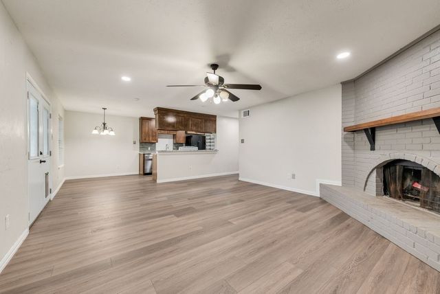 7013 Lincolnshire Lane, North Richland Hills, TX 76182