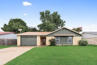 7013 Lincolnshire Lane, North Richland Hills, TX 76182