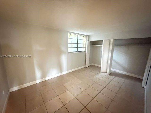 1900 W 68th St G308, Hialeah, FL 33014
