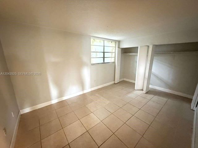 1900 W 68th St G308, Hialeah, FL 33014