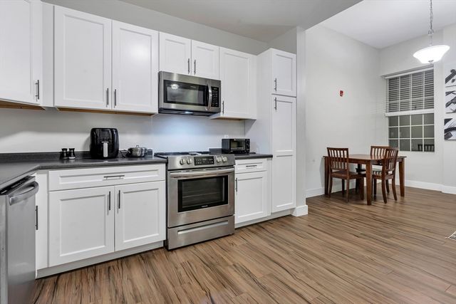 39 Webster St 204, Pawtucket, RI 02860