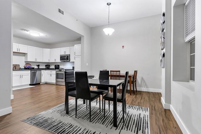 39 Webster St 204, Pawtucket, RI 02860