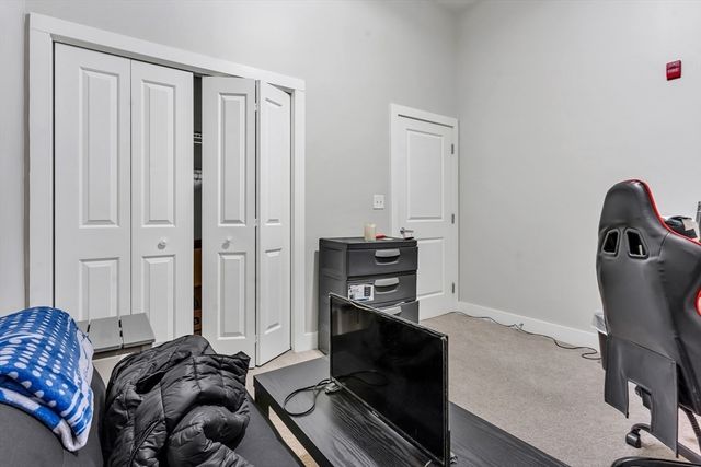 39 Webster St 204, Pawtucket, RI 02860