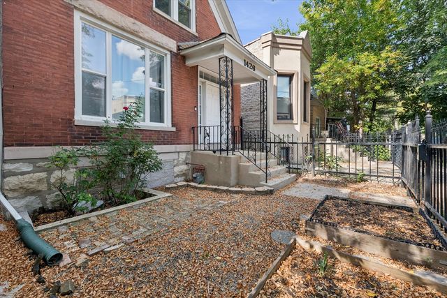 1426 N Avers Avenue, Chicago, IL 60651