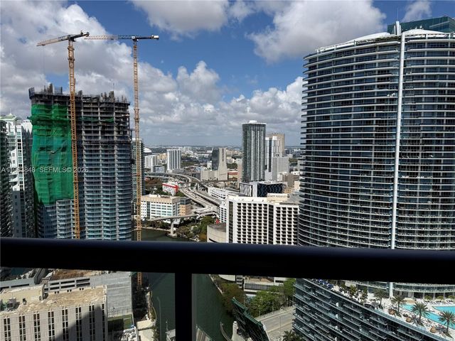 465 Brickell Ave 3906, Miami, FL 33131