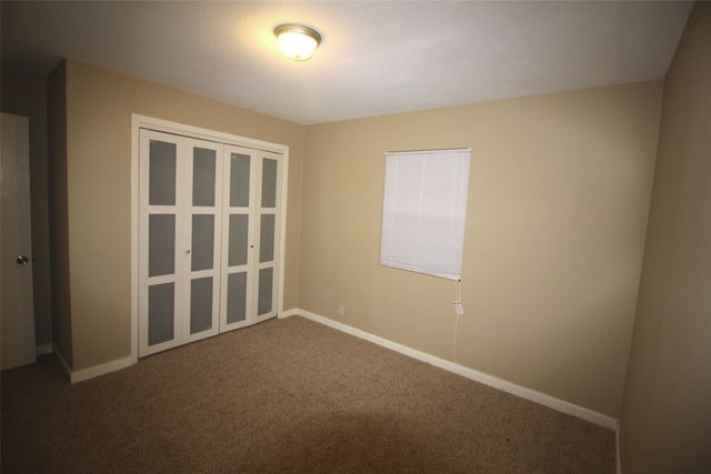 237 Samuel Street, Lewisville, TX 75057