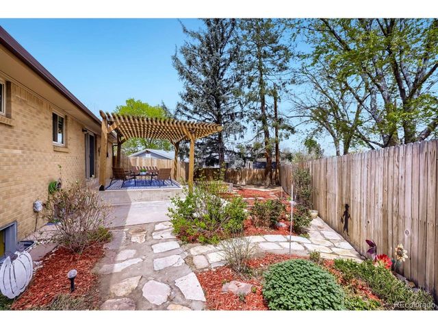 7806 Marshall St, Arvada, CO 80003