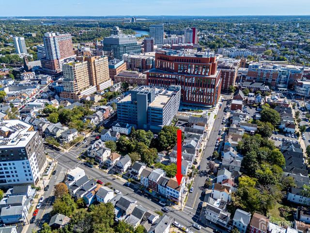 172 Hamilton Street, New Brunswick, NJ 08901