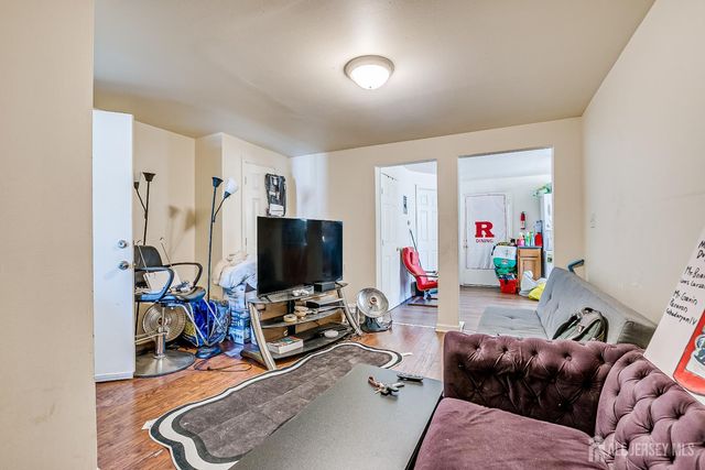 172 Hamilton Street, New Brunswick, NJ 08901