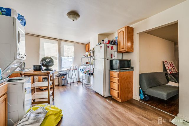 172 Hamilton Street, New Brunswick, NJ 08901