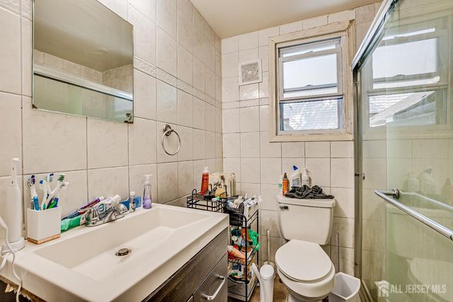 172 Hamilton Street, New Brunswick, NJ 08901