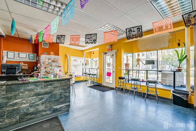 172 Hamilton Street, New Brunswick, NJ 08901