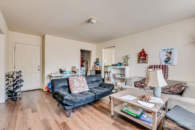 172 Hamilton Street, New Brunswick, NJ 08901