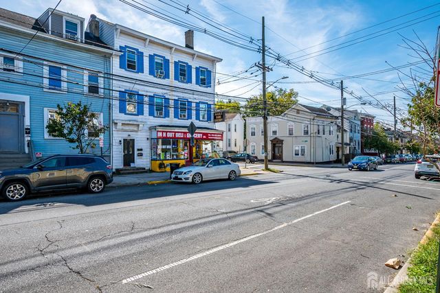 172 Hamilton Street, New Brunswick, NJ 08901