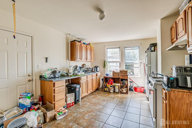 172 Hamilton Street, New Brunswick, NJ 08901