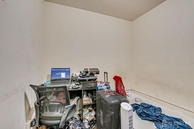 172 Hamilton Street, New Brunswick, NJ 08901