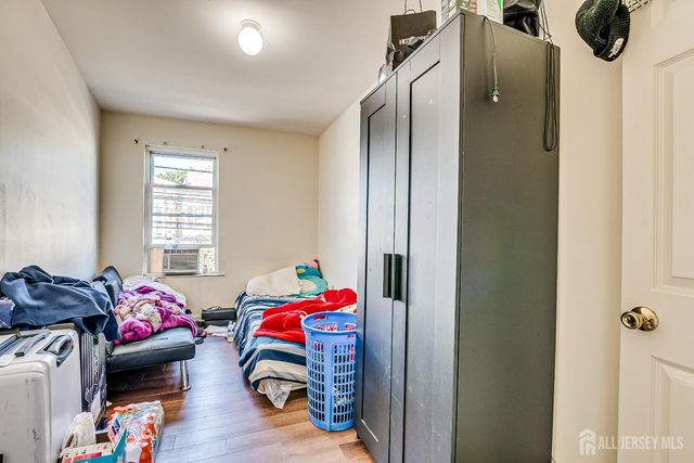 172 Hamilton Street, New Brunswick, NJ 08901