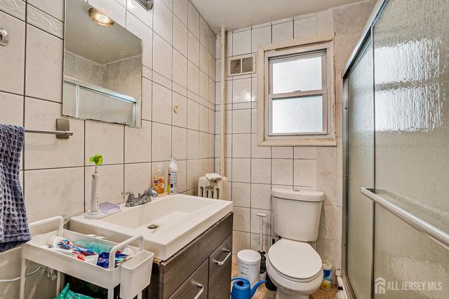 172 Hamilton Street, New Brunswick, NJ 08901